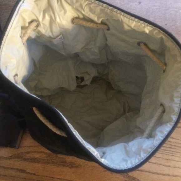 Vintage Chanel Beach Bag - Picture 5 of 9